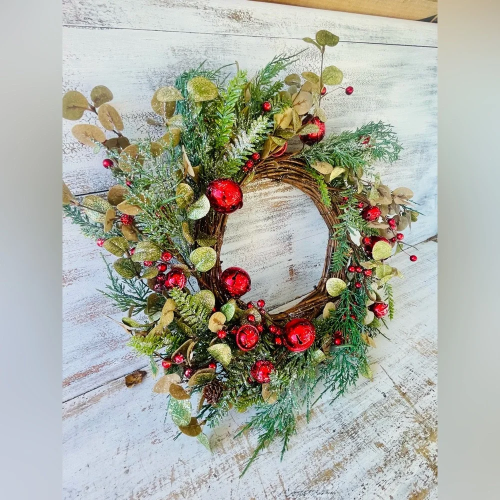 Resounding Cheer Wreath